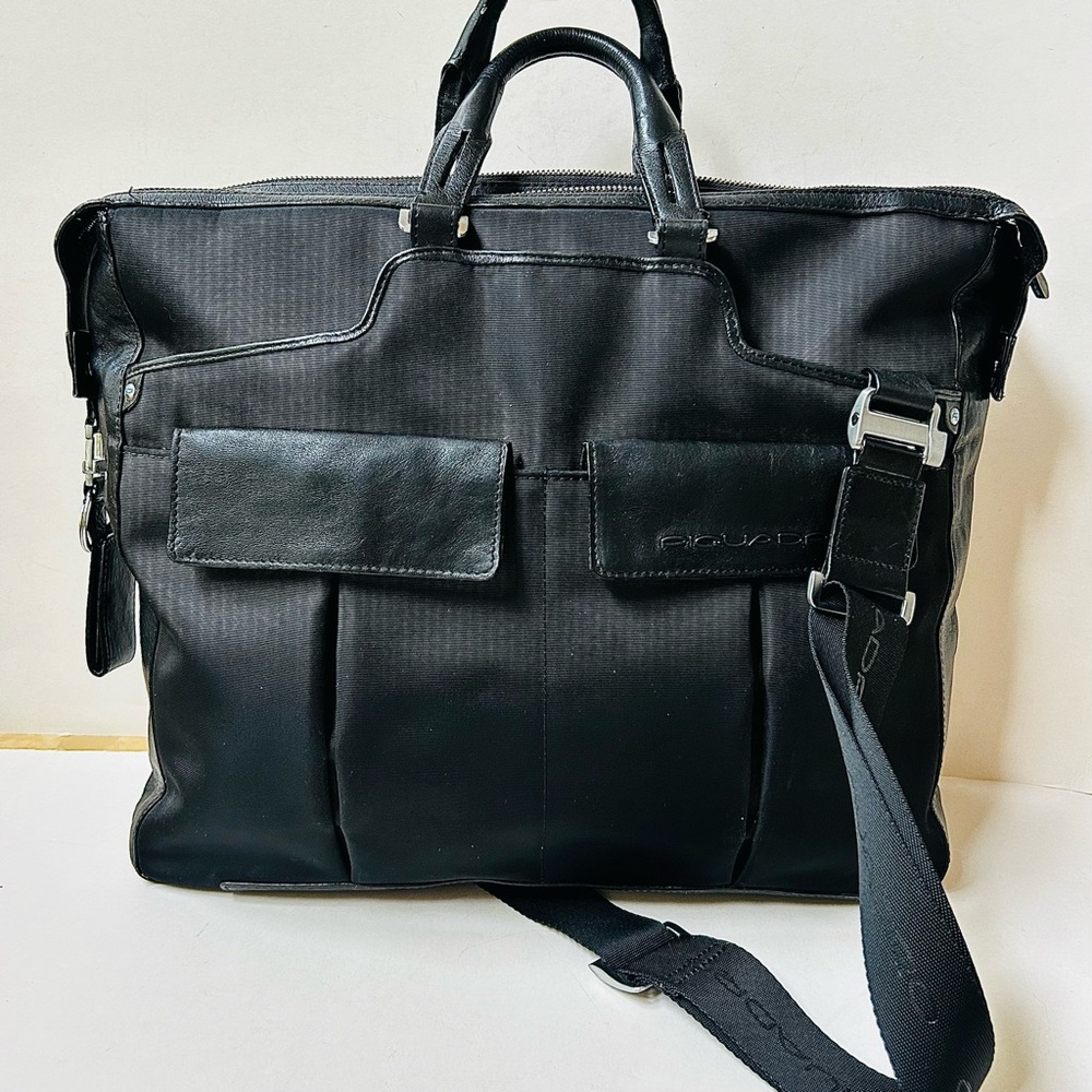 Piquadro Italian Leather & Nylon Unisex Briefcase Gently Used - Picture 3 of 16